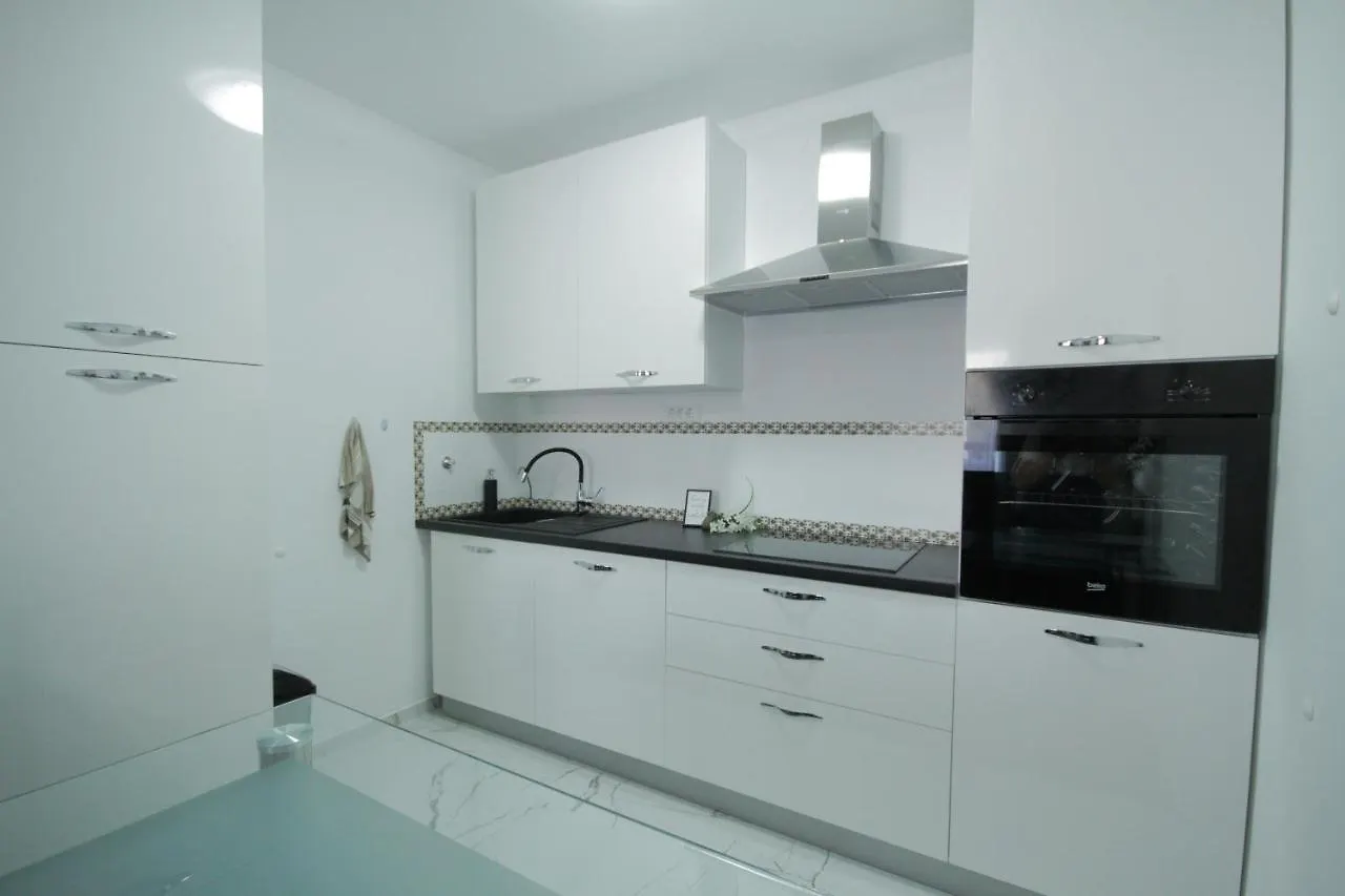 Apartment Dany Near The Sea With Three Bedrooms Pula 0*,