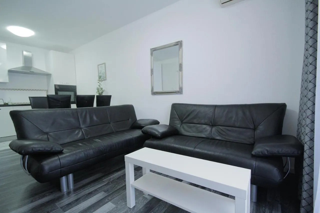 Apartment Dany Near The Sea With Three Bedrooms Pula 0*,  Croatia