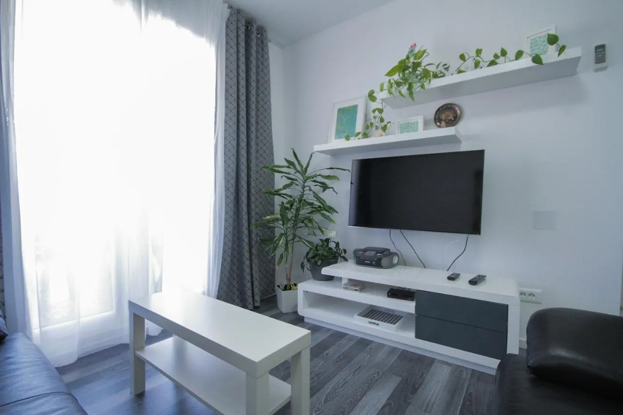 Apartment Dany Near The Sea With Three Bedrooms Pula